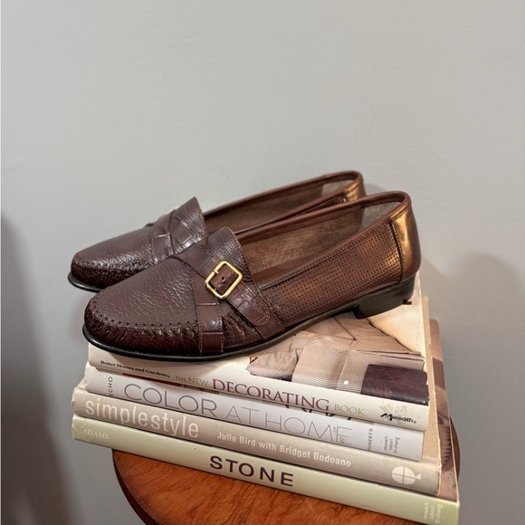 Georgio Bruntini Classic Size 11D Men’s Brown Loafers - Picture 3 of 16
